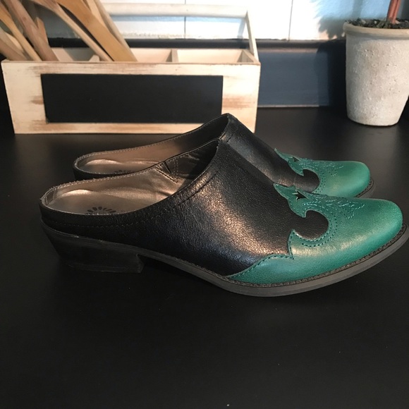 Yellow Box Shoes Yellow Box Leather Black Turquoise Western Mules